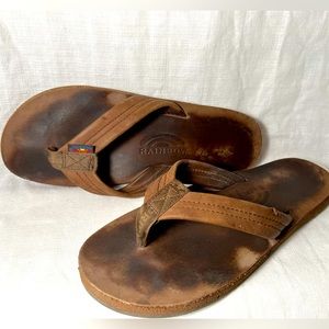 Men’s brown leather Rainbow flip flops*flaw-see pictures*